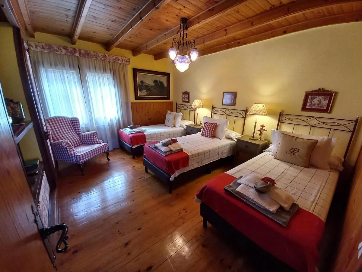 Villa El Mirador y El Nogal Capellades