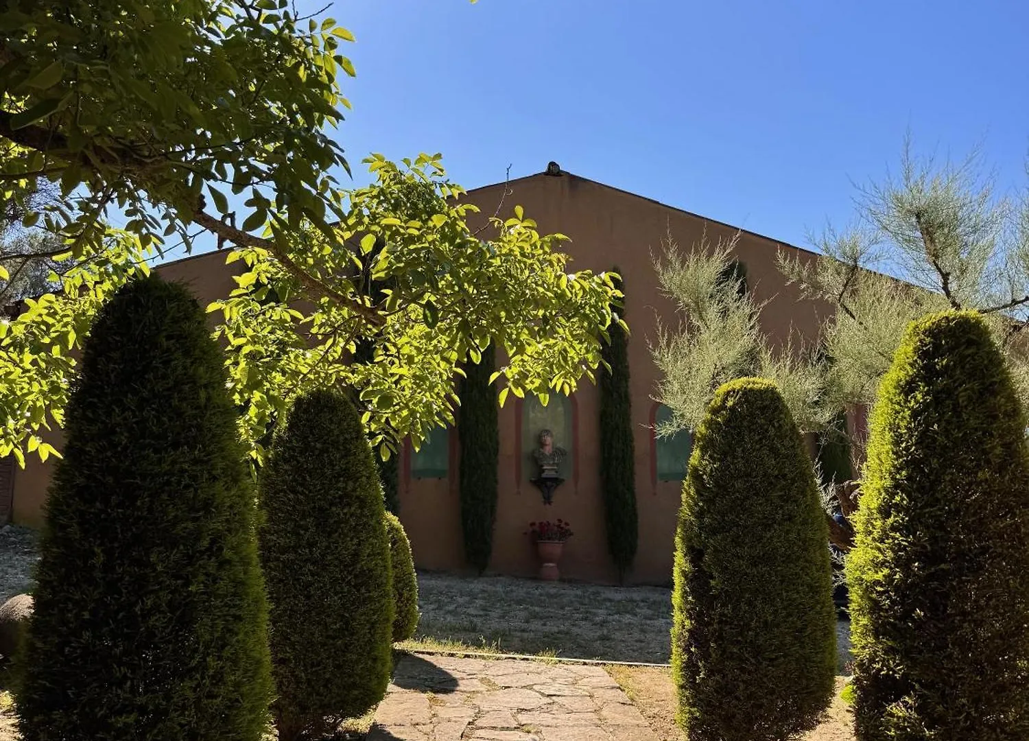 Villa El Mirador y El Nogal Capellades