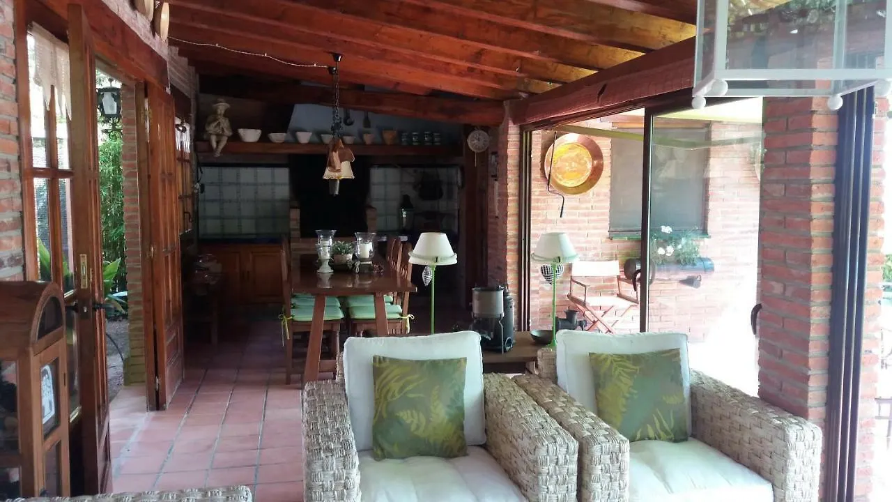 Villa El Mirador y El Nogal Capellades